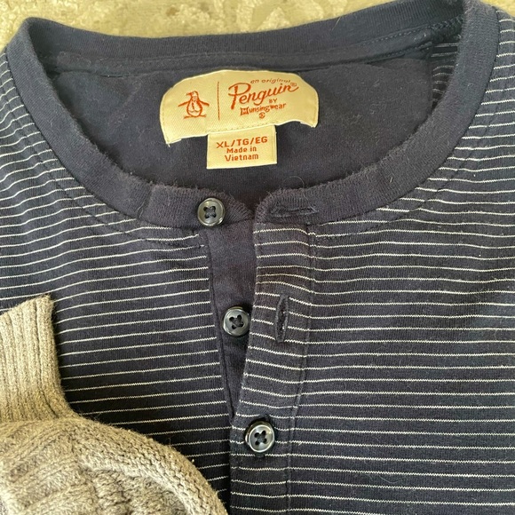 Bundle of men’s shirts and sweater  clothes - Picture 3 of 7